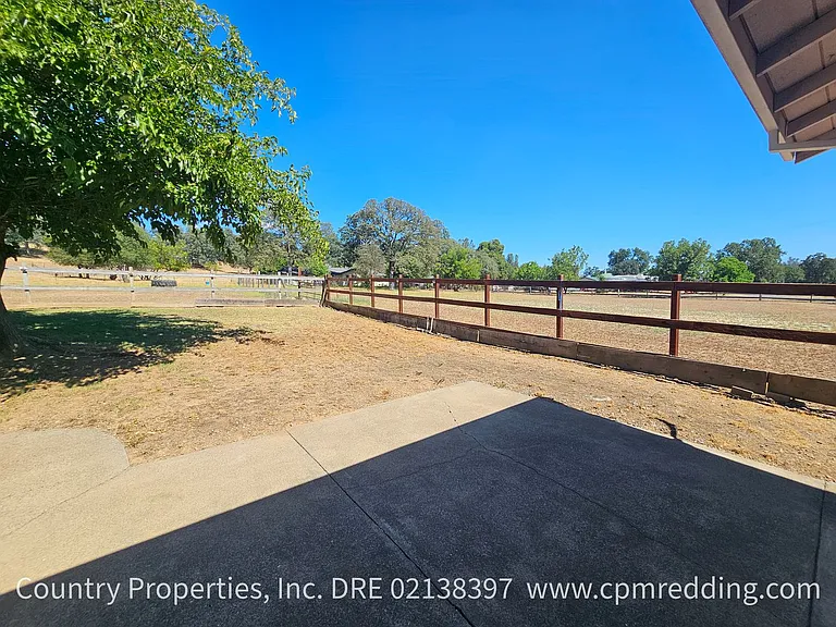 12183 Dry Creek Rd — Photo 31