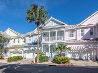 906 Hemingway Cir, Tampa, FL 33602