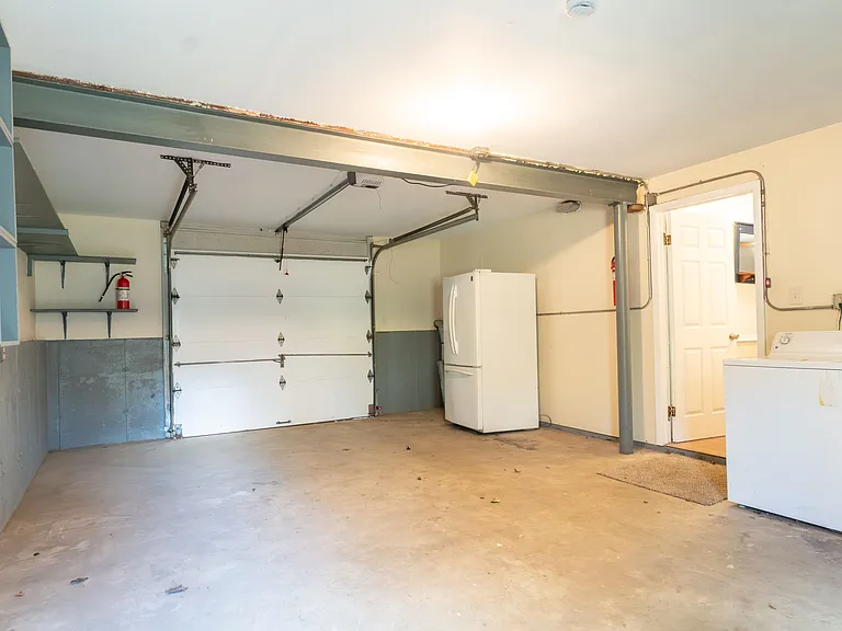 1226 Stones Crossing Rd — Photo 20