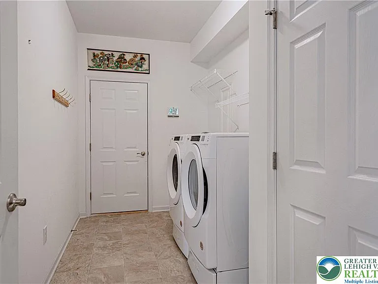 3855 Victors Way — Photo 36