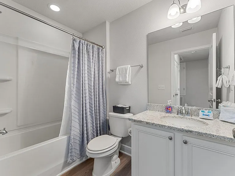 1897 Pointe Dr — Photo 26
