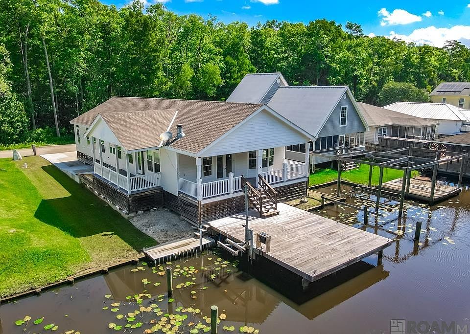 1st image of 22986 Chene Blanc Ln