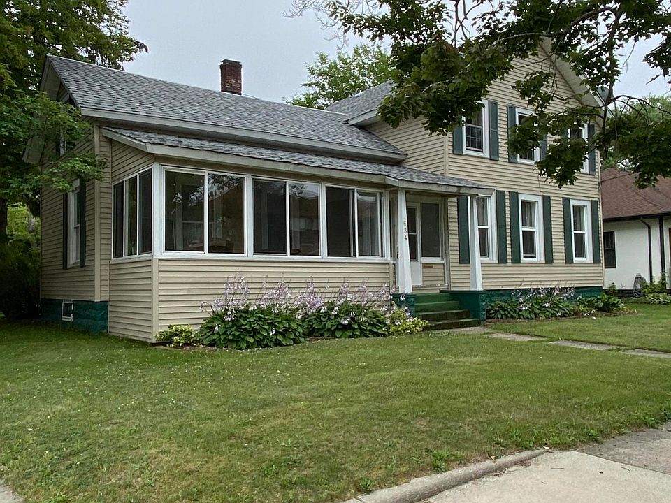 1st image of 534 Superior St