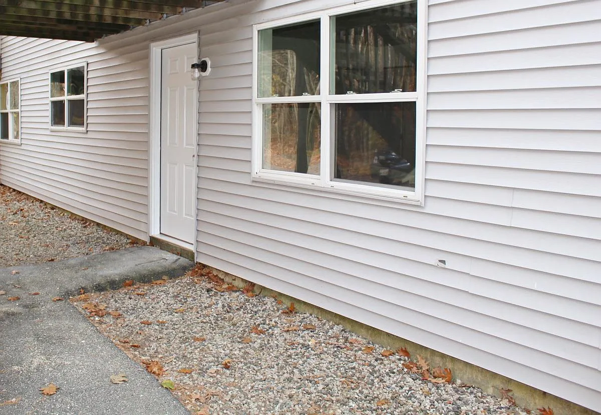 2 bed, 705 sqft, $1,500 — Photo 3