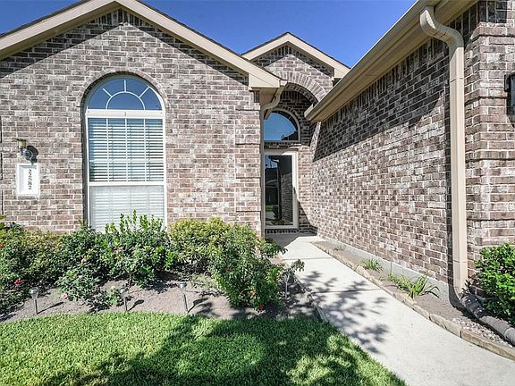 3rd image of 22582 Valley Canyon Ln