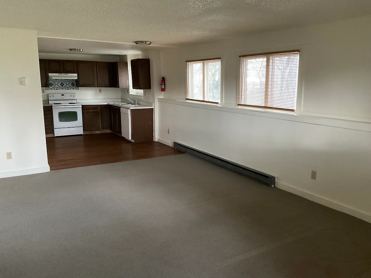 Building Photo - 717 9th Ave S #1
