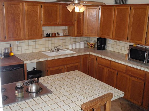 5th image of 7514 E Holly St