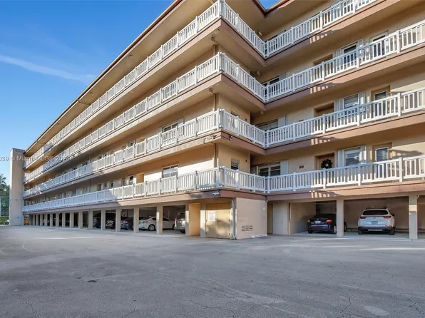 6751 Cypress Rd APT 215, Plantation, FL 33317