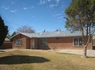 3811 11th St NW, Albuquerque, NM 87107