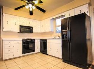 1220 Eastbrook Dr, Kingsport, TN 37663