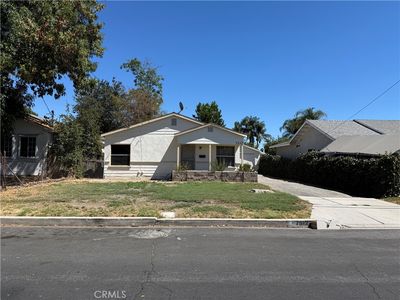 7512 Amigo Ave, Reseda, CA, 91335