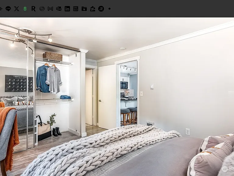 11006 NE 68th St #810 — Photo 1