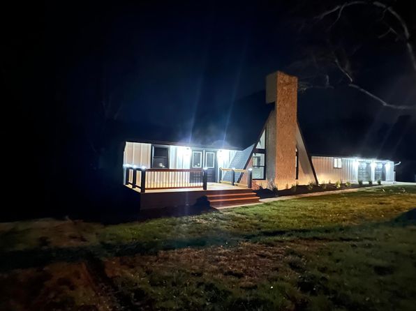 120 Barberry Ln, Berea, KY 40403