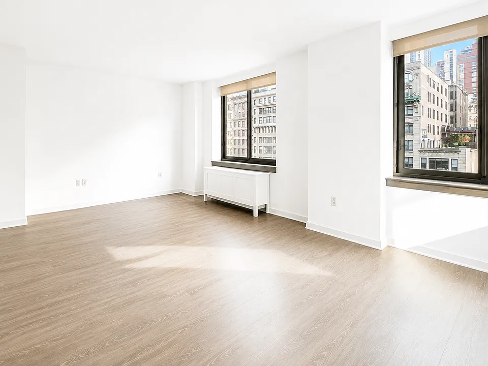 35 W 33rd St #14B