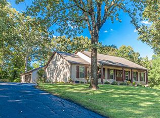 830 Northwood Dr, Selmer, TN 38375