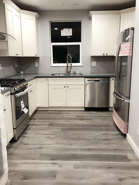 1st image of 283 Carmelita Dr