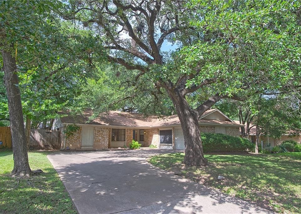 1st image of 3906 Galacia Dr