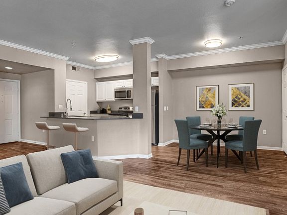 3rd image of 40 Park City Ct APT 6302
