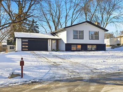 48 Starling Ln, Naperville, IL, 60565