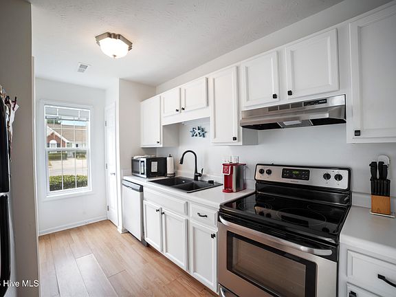 4th image of 2312 Sunnyside Drive