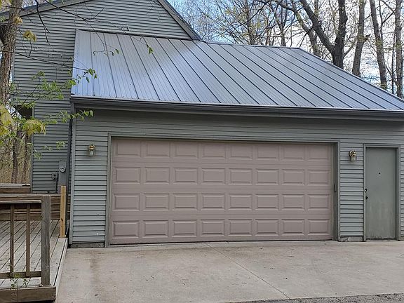 5th image of 8130 N Forest View ROAD