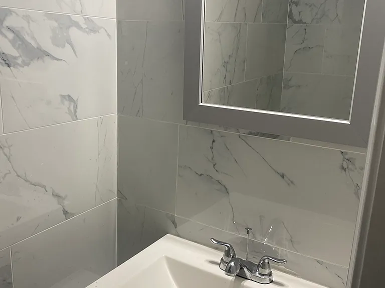 416 Division Ave NE #1 — Photo 5