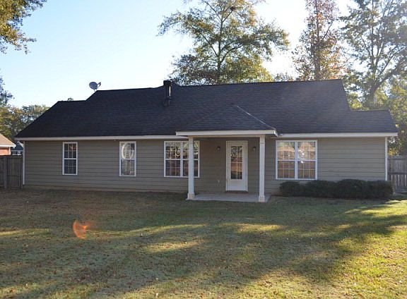 2nd image of 112 Toccoa Dr