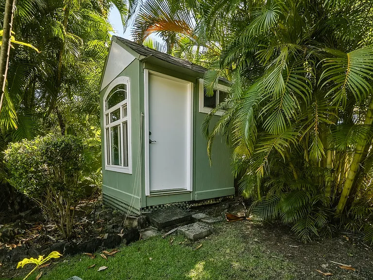 The little shed in the back is a great place for storage.