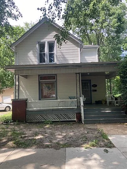 802 West Hill Street - 2 — Photo 2