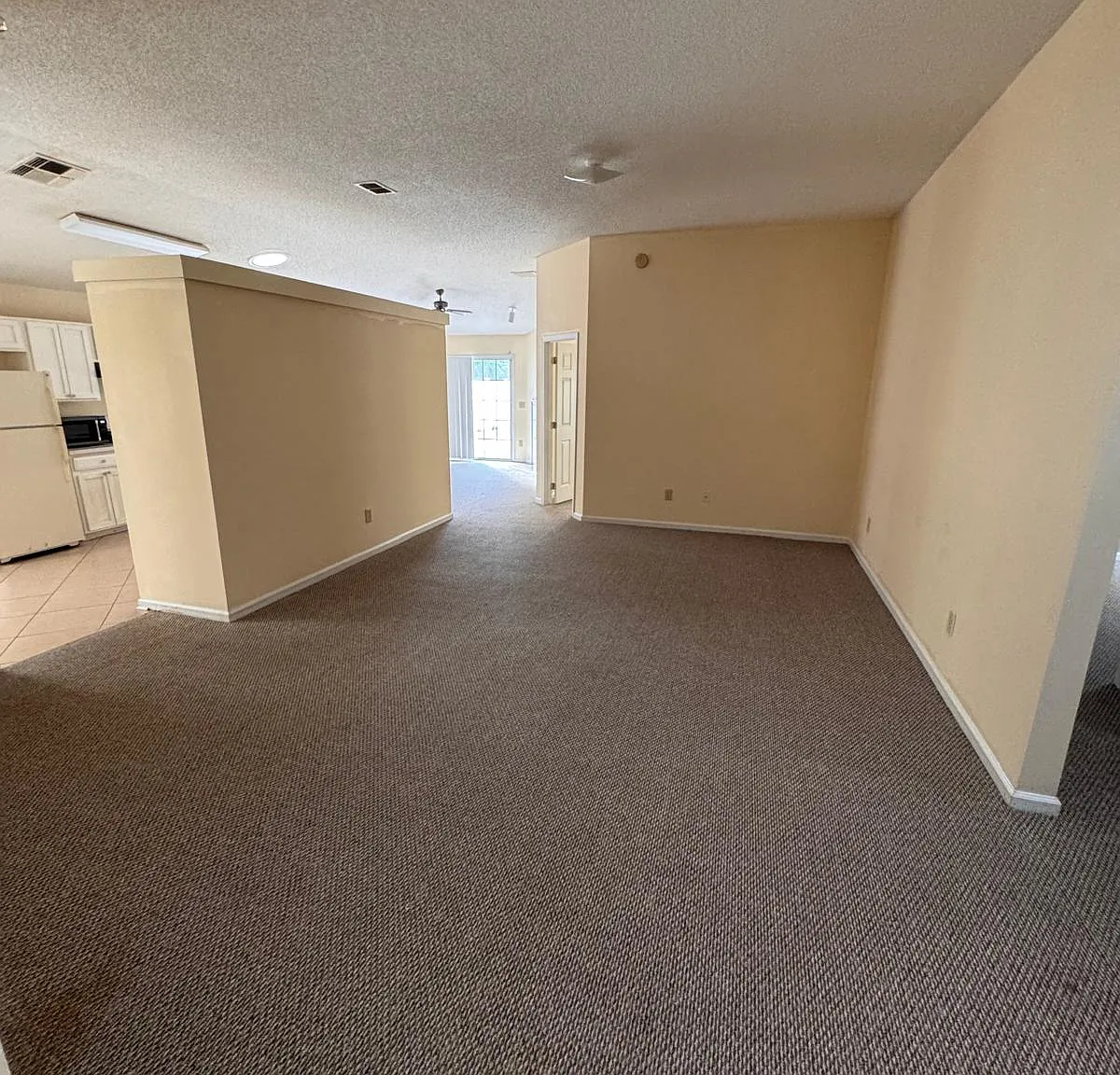 4 bed, 1732 sqft, $2,200 — Photo 4