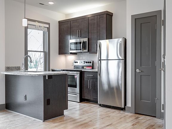 4th image of 718 N 23rd St APT 102
