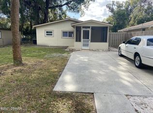 714 E Cox St, Deland, FL 32724