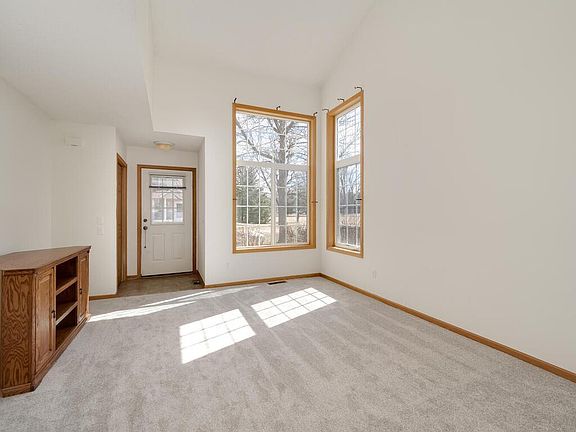 3rd image of 5191 207th St N