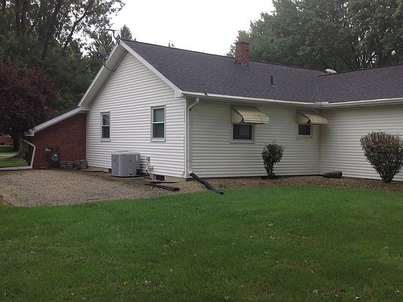3rd image of 1550 Williams Dr