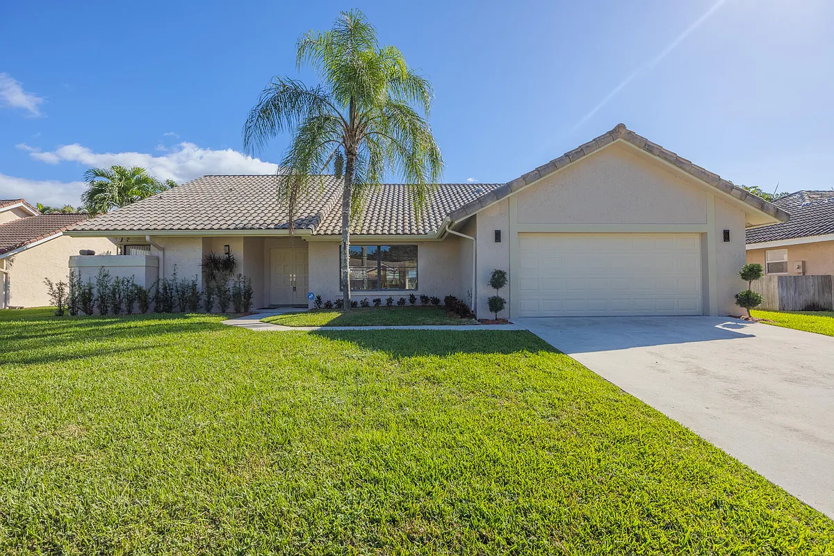 Building Photo - 22352 Martella Ave