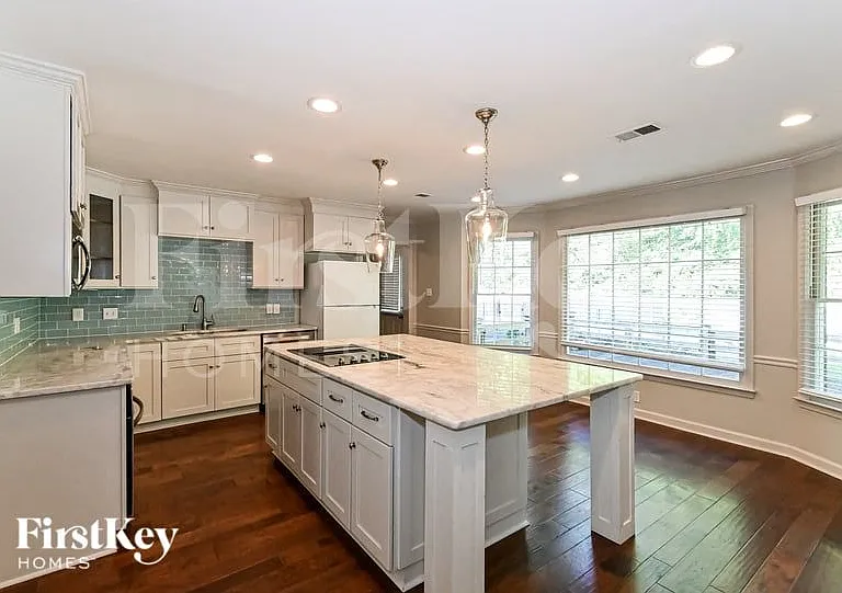1217 Pinpointe Dr — Photo 6