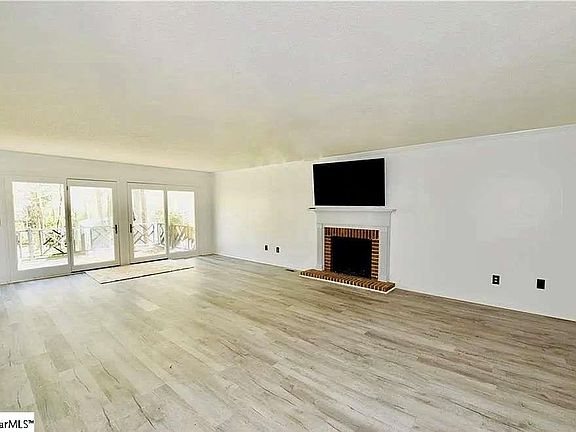 2nd image of 510 Squire Cir