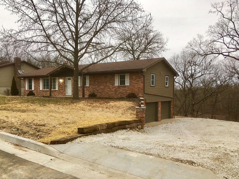 1st image of 3931 Greenbrier Dr