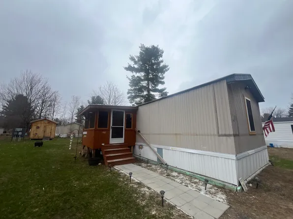 36 Chasands Dr, Plattsburgh, NY 12901