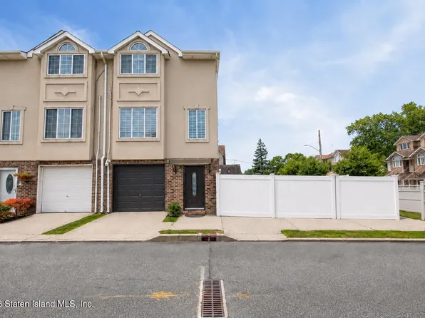 12 Jason Ct, Staten Island, NY 10306