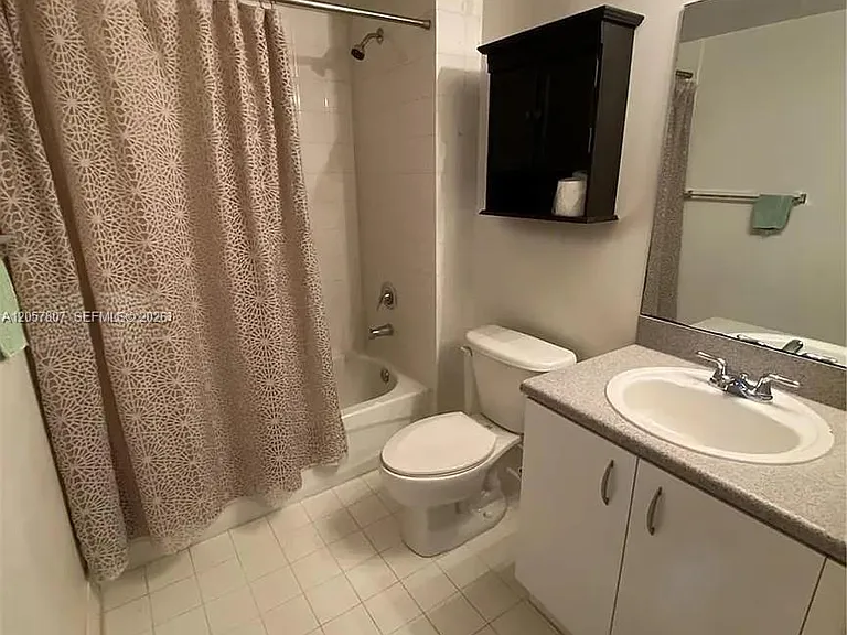 816 NW 11th St #1203 — Photo 7