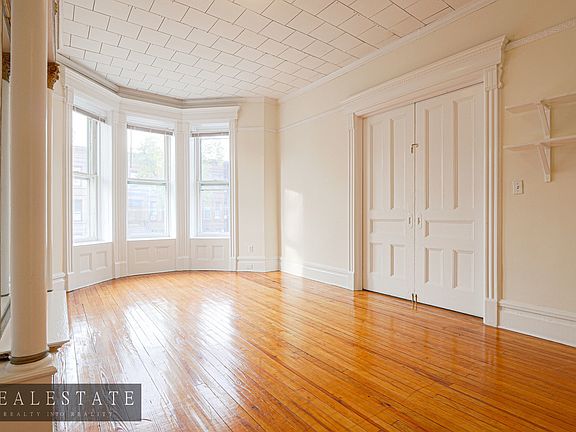 5th image of 4711 6th Ave #2F