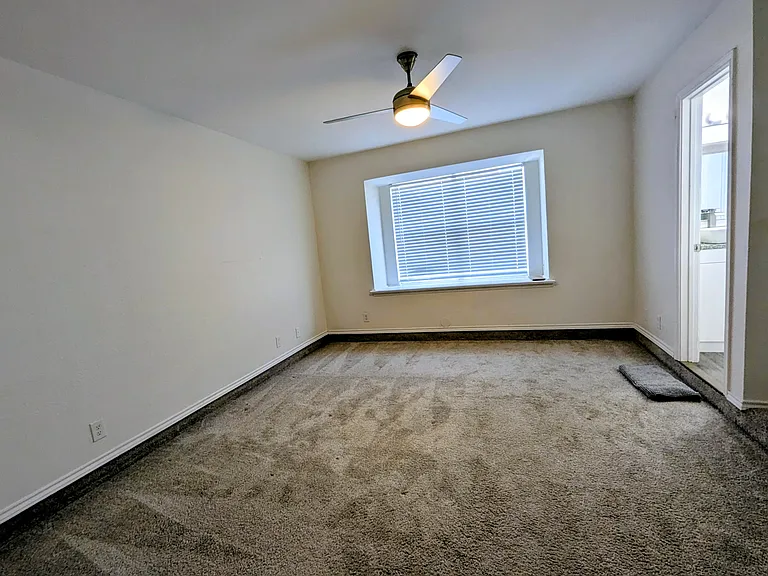 1508 Mayfair Dr — Photo 13