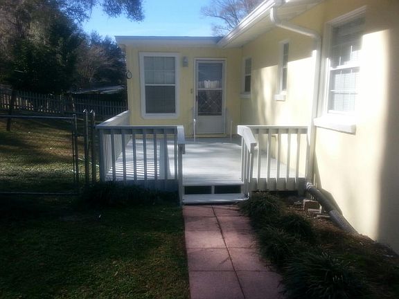 2nd image of 1115 N Magnolia Dr