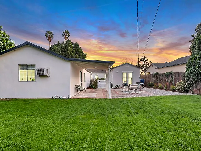 17733 Los Alimos St — Photo 16