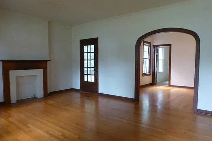 2 bed, 1200 sqft, $1,300 — Photo 2