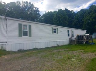 254 Freeman Ln, Monroe Township, PA 18612