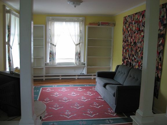 3rd image of 6546 Main St