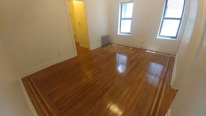 Rented by Metro Garden Realty NYC | media 5