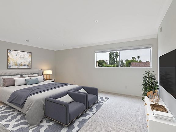 2nd image of 5260 Bellingham Ave APT 401